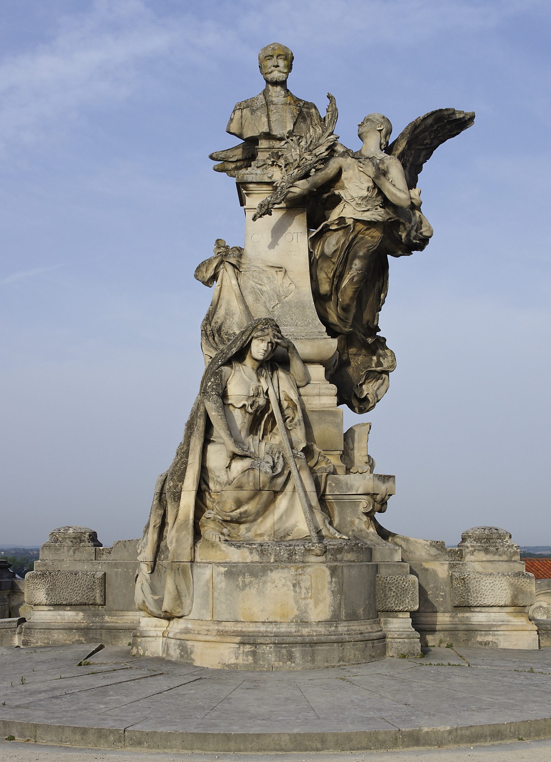 Statue Carnot à Angoulême